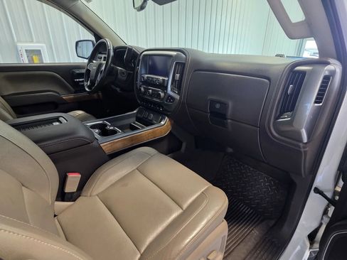 Used 2017 Chevrolet Silverado 1500 LTZ w/ Sport Package AWD/4WD image 22