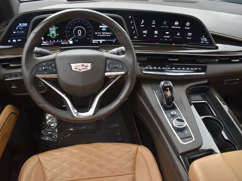 Used 2023 Cadillac Escalade ESV Premium Luxury AWD/4WD image 14
