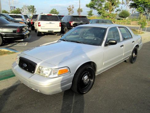 Used 2011 Ford Crown Victoria Police Interceptor w/ Trunk Pack image 3