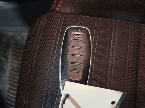 Used 2025 Nissan Rogue SV AWD/4WD image 10