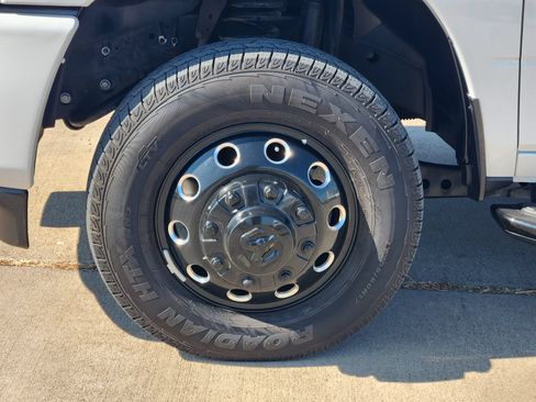 Used 2026 RAM 3500 Lone Star AWD/4WD image 11