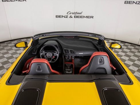 Used 2018 Audi R8 V10 plus image 10