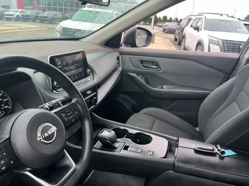 Used 2023 Nissan Rogue S FWD image 10