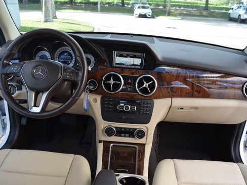 Used 2013 Mercedes-Benz GLK 250 BlueTEC 4MATIC image 55
