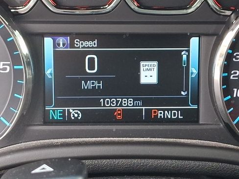 Used 2019 Chevrolet Suburban Premier AWD/4WD image 22