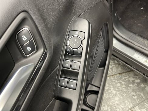 New 2026 Ford Escape ST-Line w/ Tech Pack #1 AWD/4WD image 9