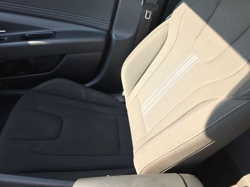 Used 2024 Hyundai Elantra SEL w/ Convenience Package FWD image 29