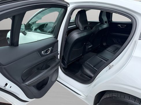 Used 2024 Volvo S60 B5 Core w/ Climate Package FWD image 32