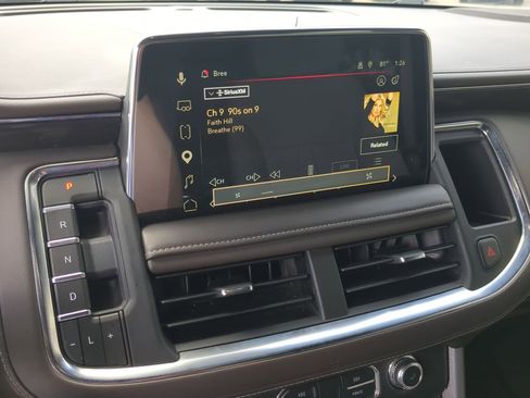 Used 2023 GMC Yukon SLE image 15