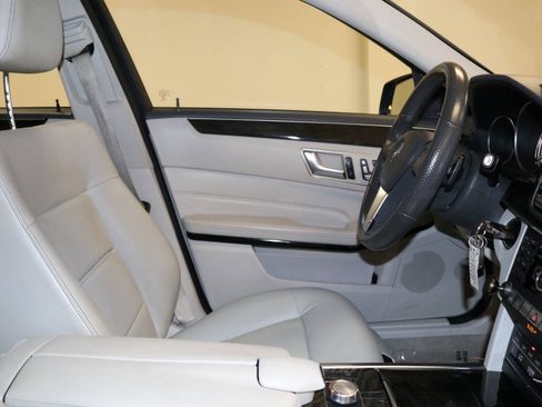 Used 2015 Mercedes-Benz E 350 Sedan image 88
