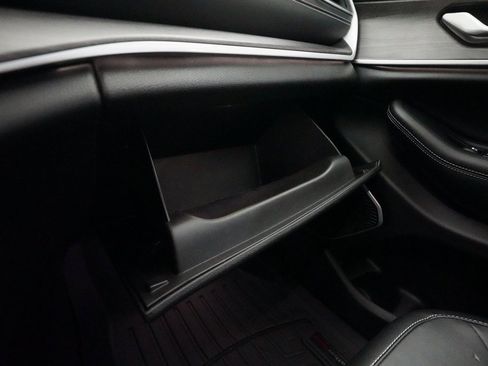 Used 2023 Jeep Grand Cherokee Limited w/ Black Appearance Package image 30