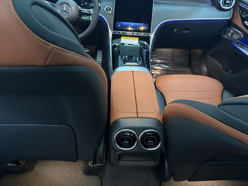 New 2026 Mercedes-Benz GLC 300 image 23