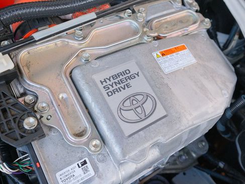 Used 2014 Toyota Prius C Three FWD image 42