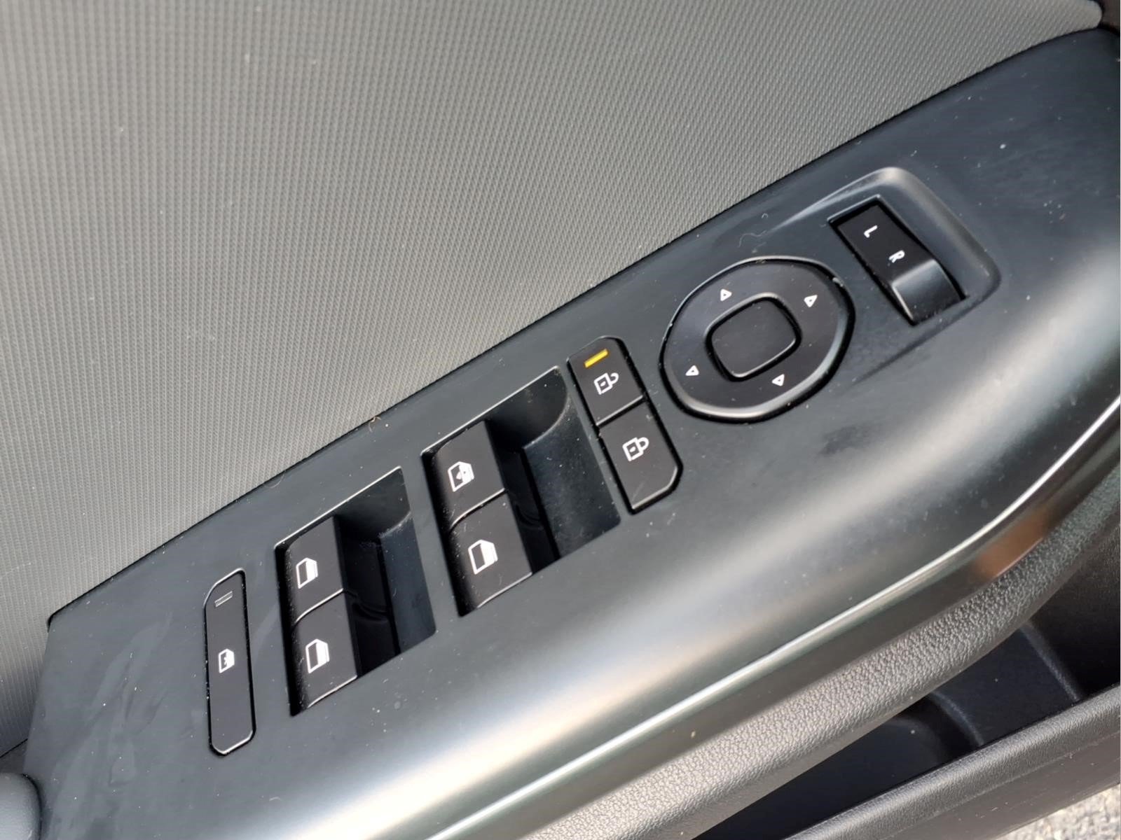 Used 2025 Kia K4 FWD image 17