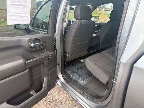 Used 2022 Chevrolet Silverado 1500 LT AWD/4WD image 21