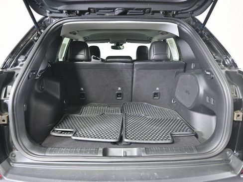 Used 2022 Jeep Cherokee Trailhawk w/ Sound & Nav Group image 16