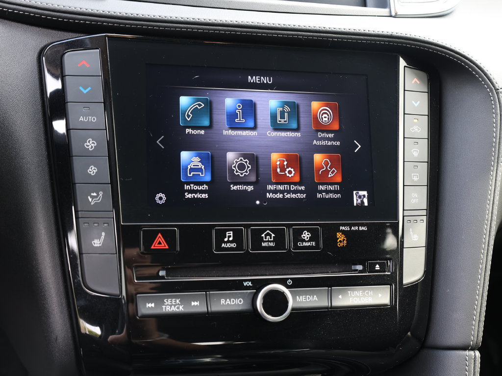 Certified 2024 INFINITI QX50 Luxe FWD image 32