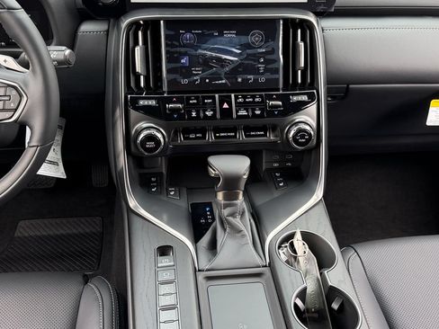 New 2026 Lexus LX 600 4WD w/ Luxury Package image 13