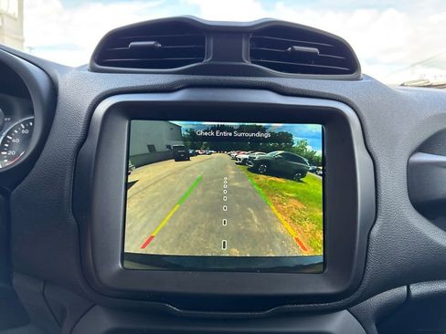 Used 2021 Jeep Renegade Limited AWD/4WD image 22
