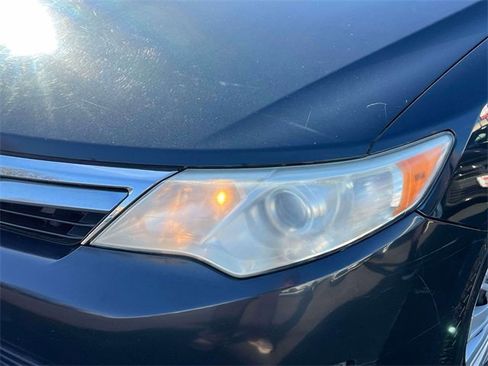 Used 2013 Toyota Camry LE image 13