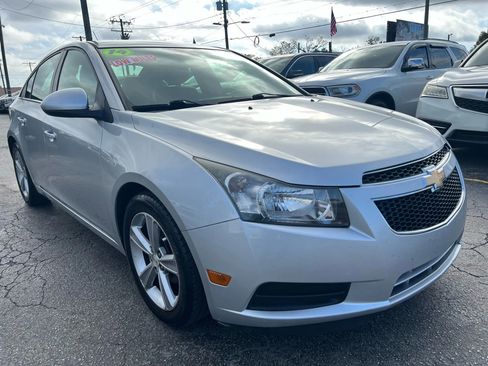 Used 2014 Chevrolet Cruze LT FWD image 4