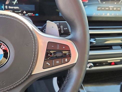 Used 2025 BMW X7 xDrive40i w/ M Sport Package image 21