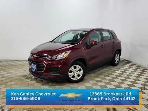 Used 2017 Chevrolet Trax LS image 1