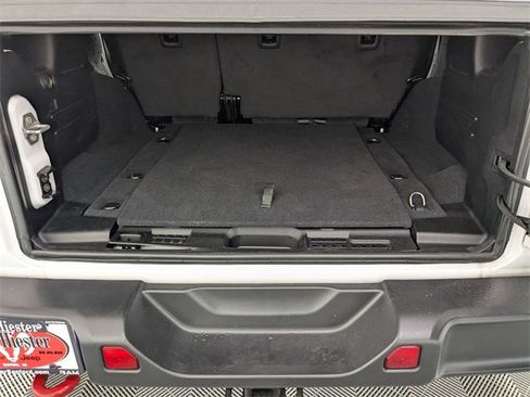 Used 2021 Jeep Wrangler Unlimited Rubicon image 27