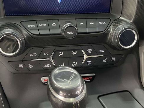 Used 2015 Chevrolet Corvette Z06 w/ 3LZ Preferred Equipment Group image 29