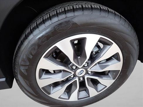 Certified 2025 Subaru Outback Limited AWD/4WD image 7