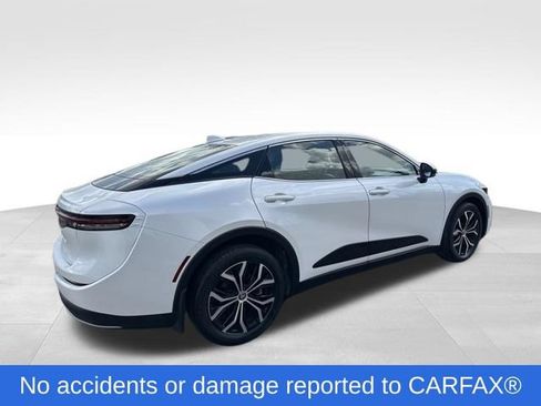 Certified 2024 Toyota Crown AWD/4WD image 3