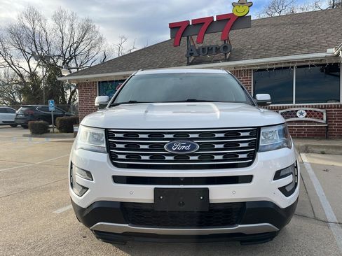 Used 2016 Ford Explorer Limited image 2