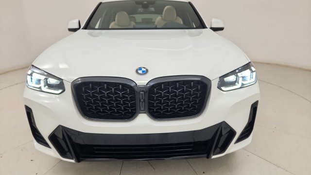 Used 2025 BMW X4 xDrive30i AWD/4WD image 26