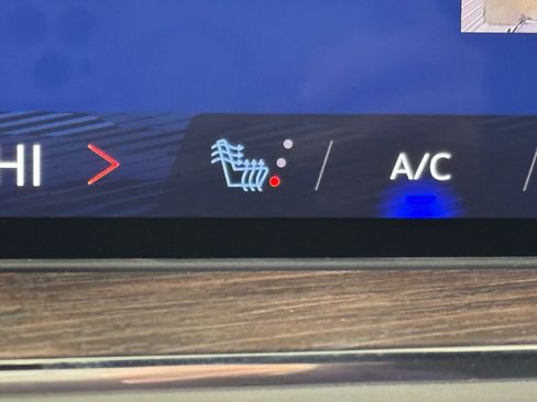 New 2026 Chevrolet Tahoe LT image 40