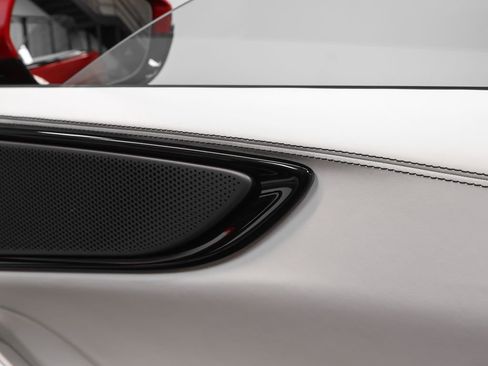 Certified 2025 Ferrari Purosangue AWD/4WD image 34