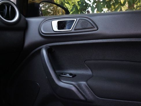Used 2014 Ford Fiesta SE w/ Exterior Protection Package FWD image 14