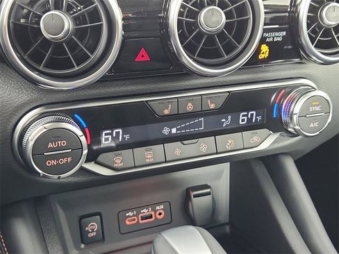 New 2025 Nissan Sentra SR w/ SR Premium Package image 21