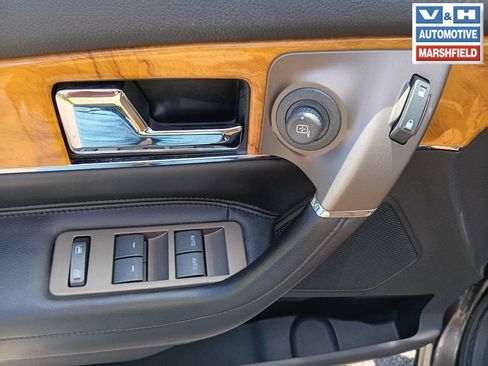 Used 2011 Lincoln MKX AWD w/ 102A Rapid Spec Order Code image 18