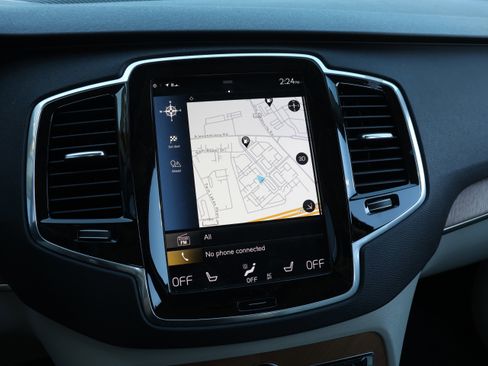 Used 2022 Volvo XC90 T6 Momentum w/ Advanced Package image 23