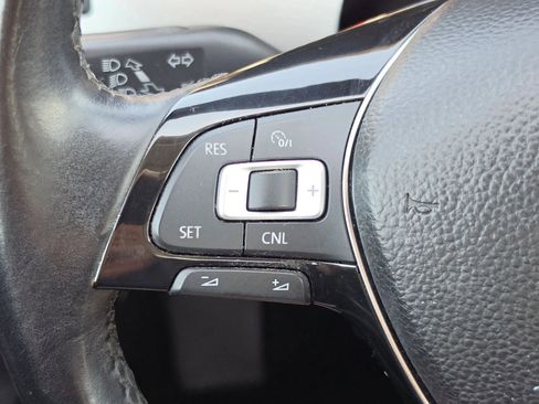 Used 2019 Volkswagen Passat 2.0T Wolfsburg w/ Wheels & Sunroof Package FWD image 17