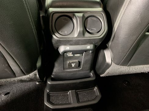 Used 2021 Jeep Wrangler Unlimited Sahara AWD/4WD image 32