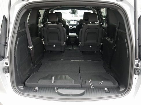 New 2026 Chrysler Pacifica Limited w/ Uconnect Theater Family Group AWD/4WD image 13