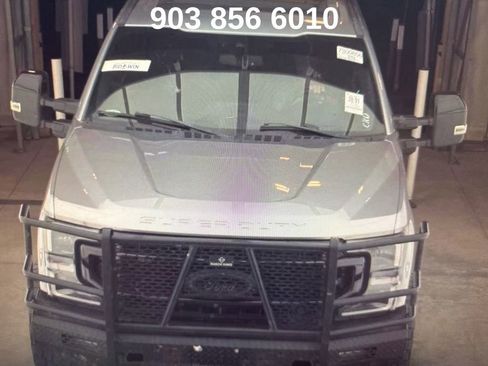 Used 2022 Ford F350 Lariat w/ Lariat Ultimate Package image 2