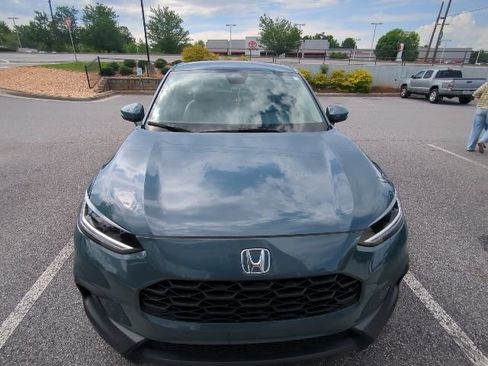 Certified 2024 Honda HR-V LX image 2
