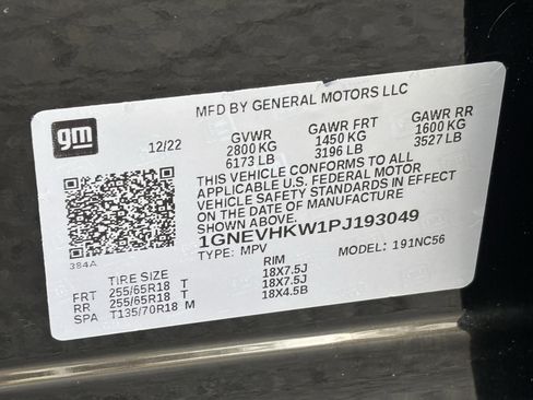 Used 2023 Chevrolet Traverse LT image 38