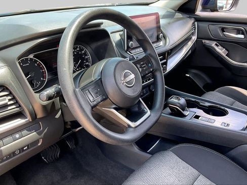 Used 2024 Nissan Rogue SV FWD image 14