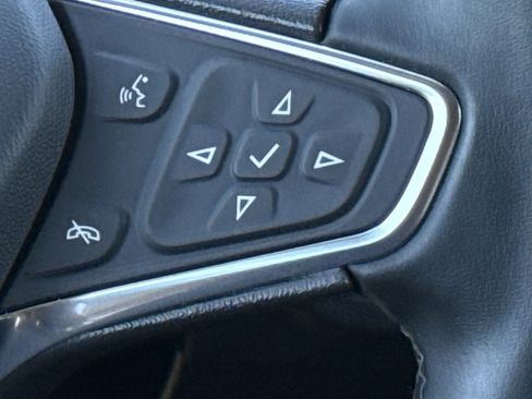 Used 2024 Chevrolet Equinox LT FWD image 28