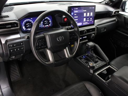 Used 2025 Toyota 4Runner TRD Off-Road Premium w/ Tow Technology Package AWD/4WD image 13