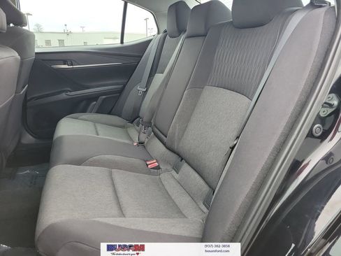 Used 2025 Toyota Camry LE image 9