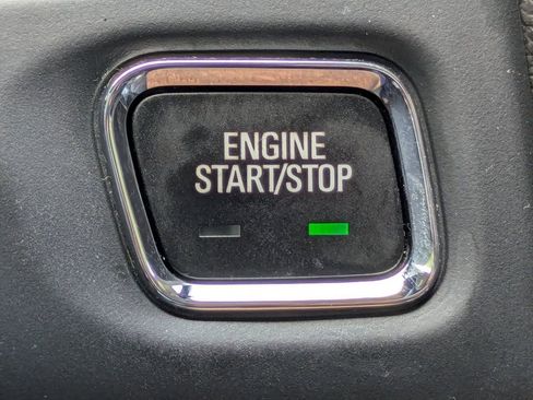 Used 2023 GMC Acadia SLE w/ Driver Convenience Package image 29